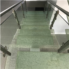 Hawaii cracked glass step stairs 
